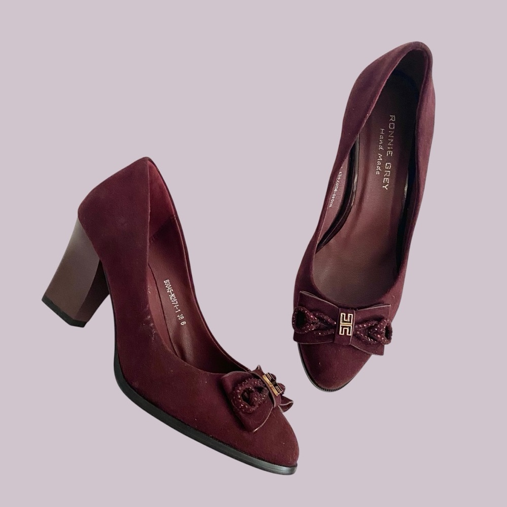 Ronnie Grey Handmade Women's Burgundy Embellished Bow Heels SZ 6/ 38